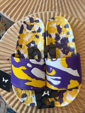Hype Co College NCAA Men’s LSU Tigers Sandal Slides Size 10 NWT